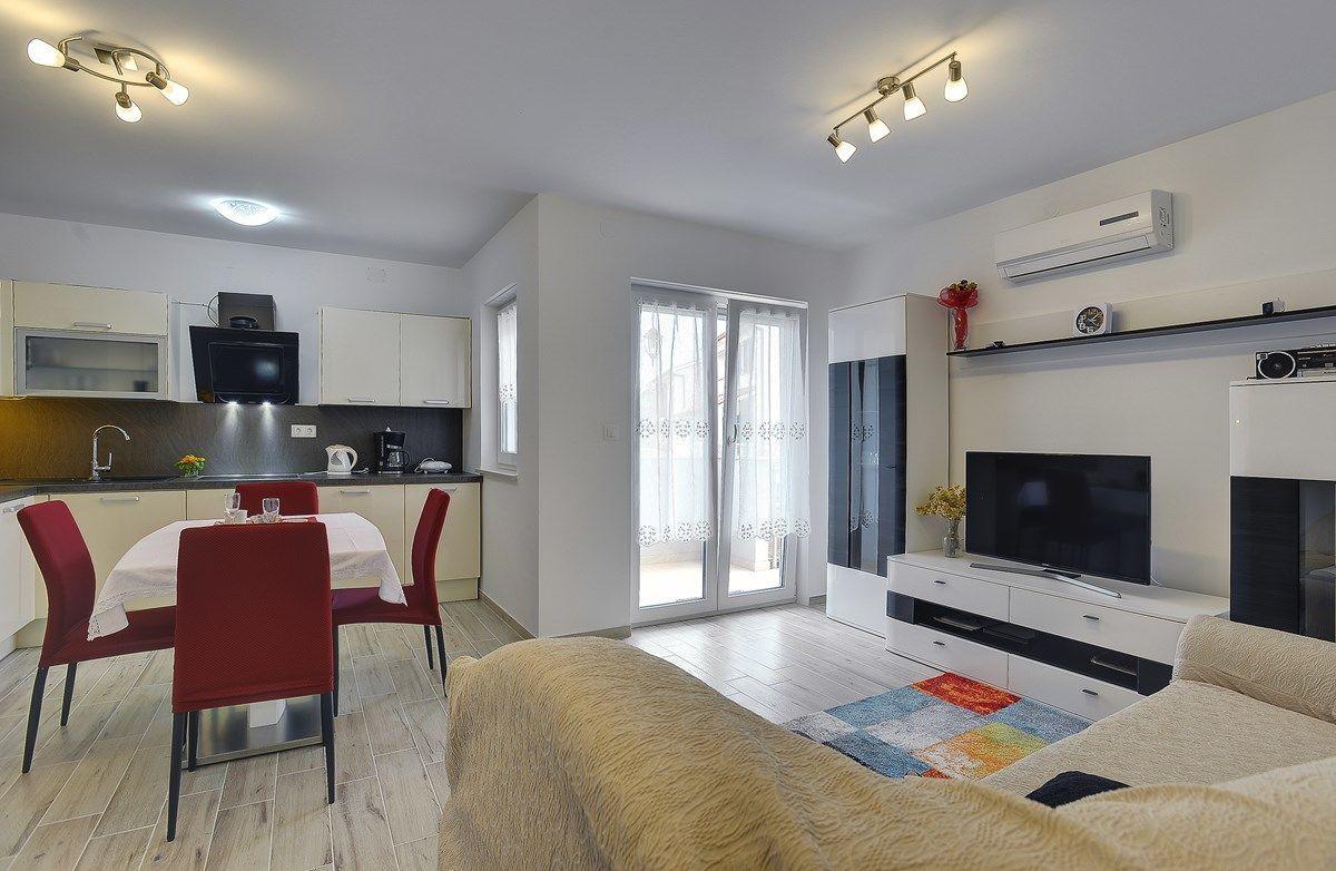 Apartments Elviana 풀라 외부 사진